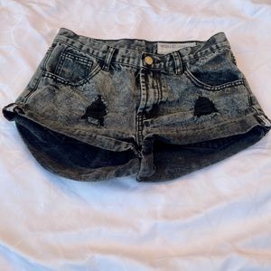 Distressed shorts